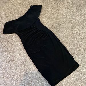Off the Shoulder Black Body-con Dress